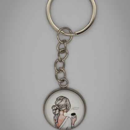 Lány kávéval kulcstartó