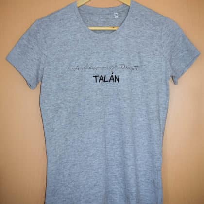 "A válaszom..." feliratú póló