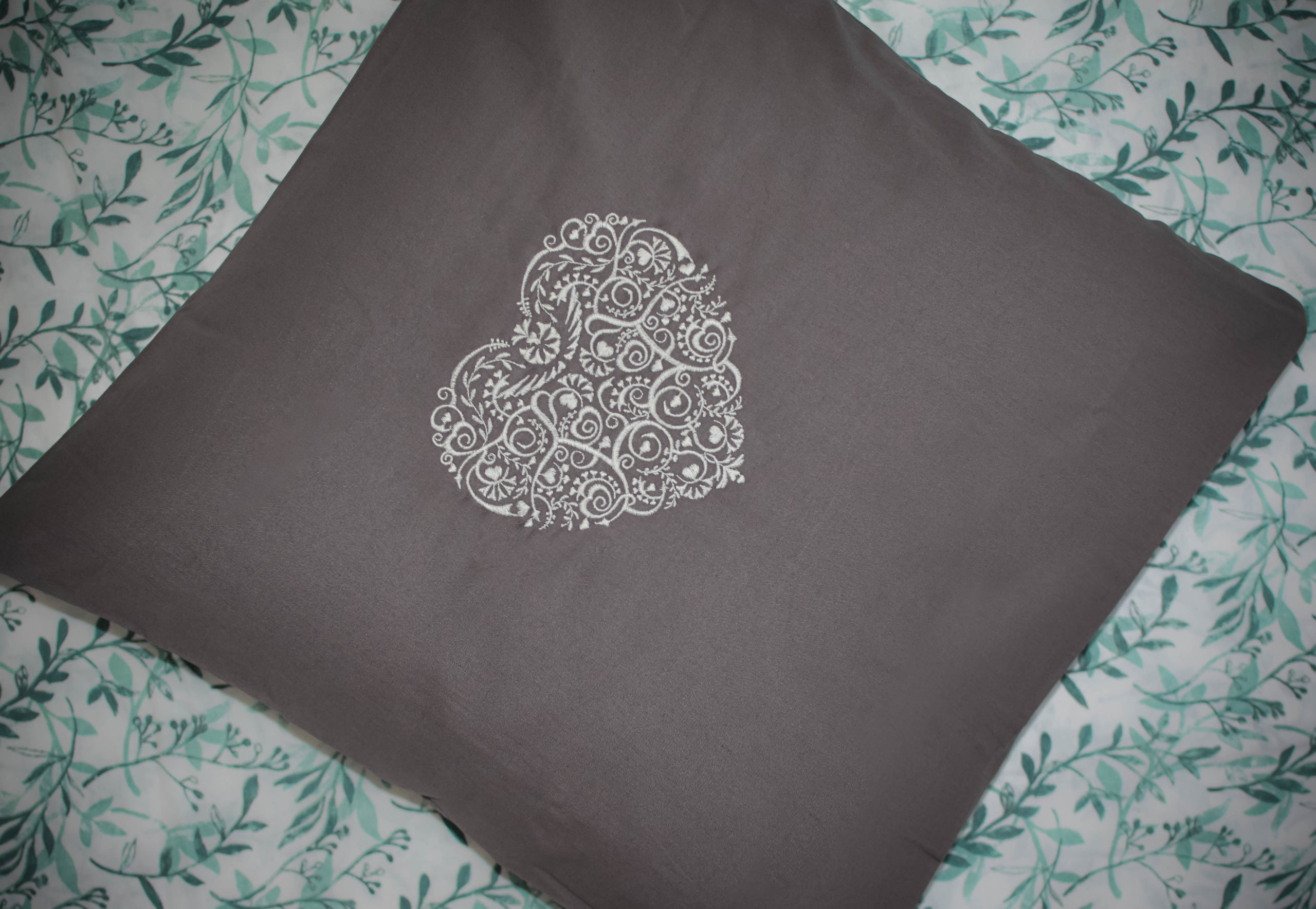 liluskashop.hu - Szivecskés párna 1 Szivecskés párna